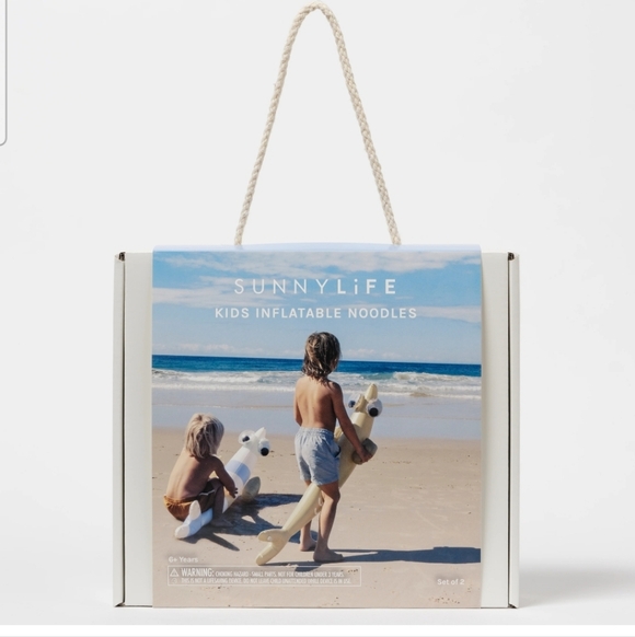 SUNNYLiFE
SUNNYLiFE Kids Inflatable Noodle Finn The Fish Multi Set of 2 - Picture 7 of 7